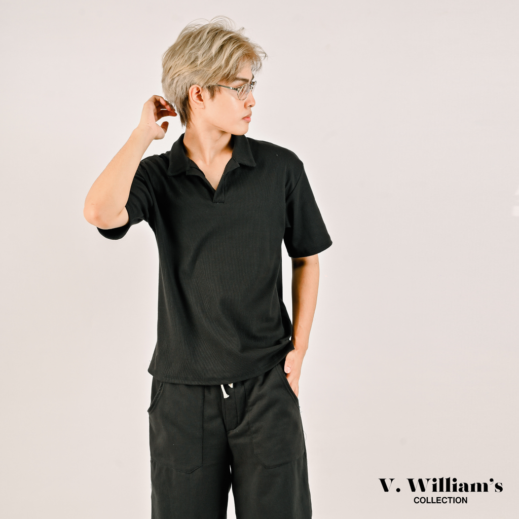 V. William's Heavy Knitted Buttonless Polo-Shirt