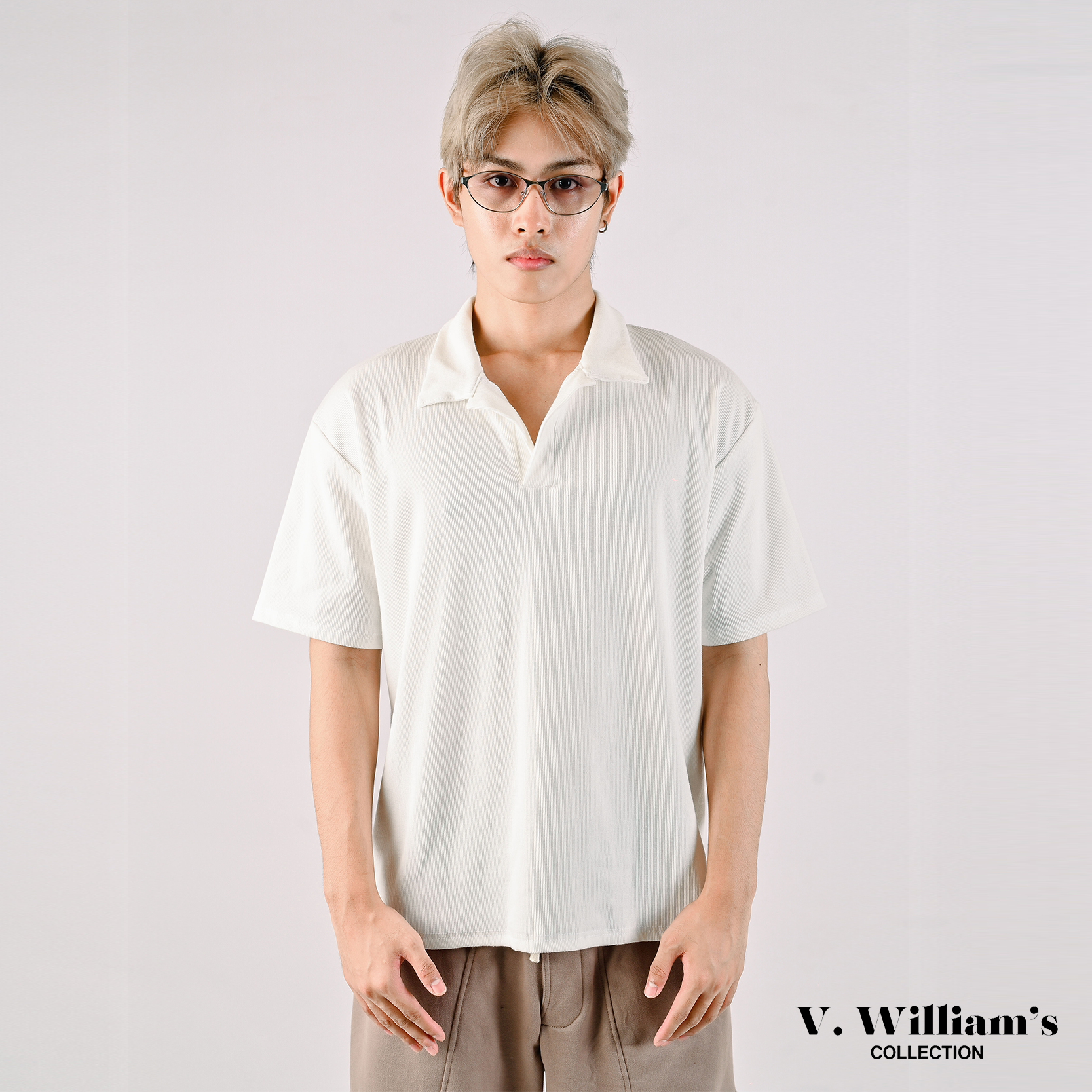 V. William's Heavy Knitted Buttonless Polo-Shirt