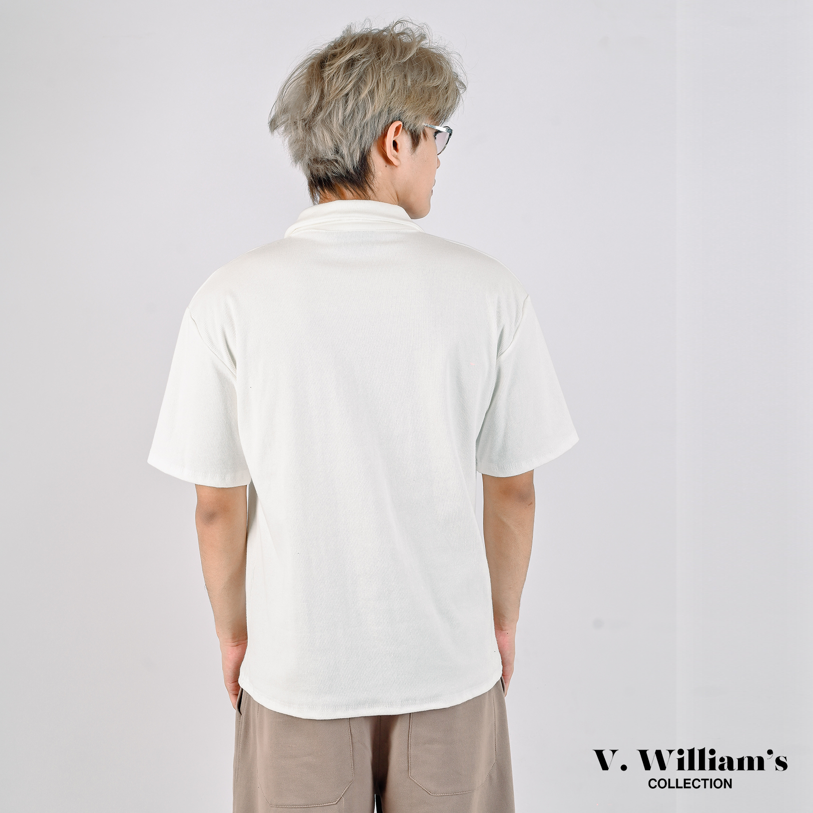 V. William's Heavy Knitted Buttonless Polo-Shirt